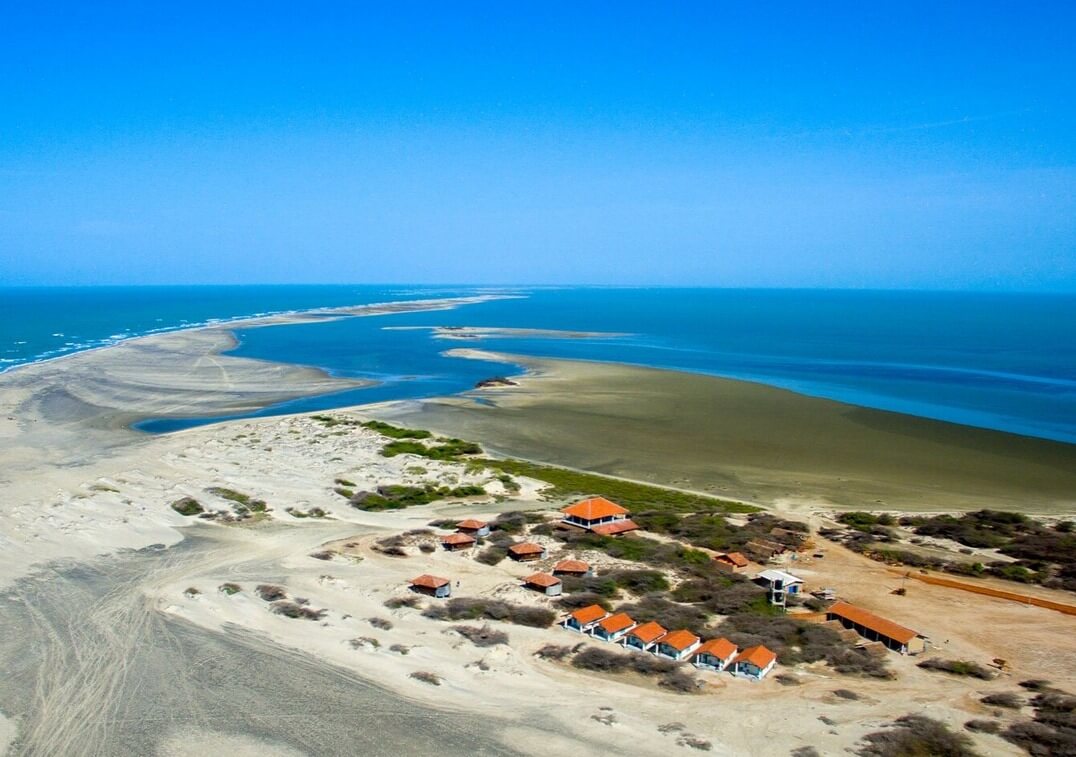 La imagen tiene un atributo ALT vacío; su nombre de archivo es spot-kitesurf-kalpitiya-sri-lanka-buscokite-2.jpg