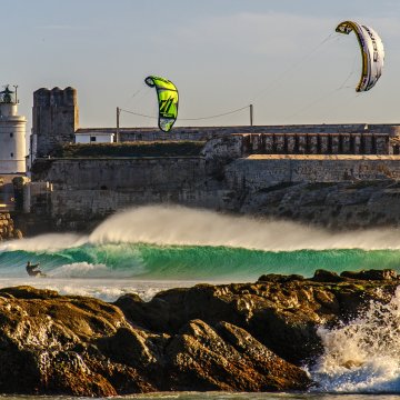 los 10 mejores spots de kitesurf en españa